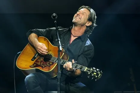 Grammy-Winning Songwriter Passes Away in Aviation Tragedy